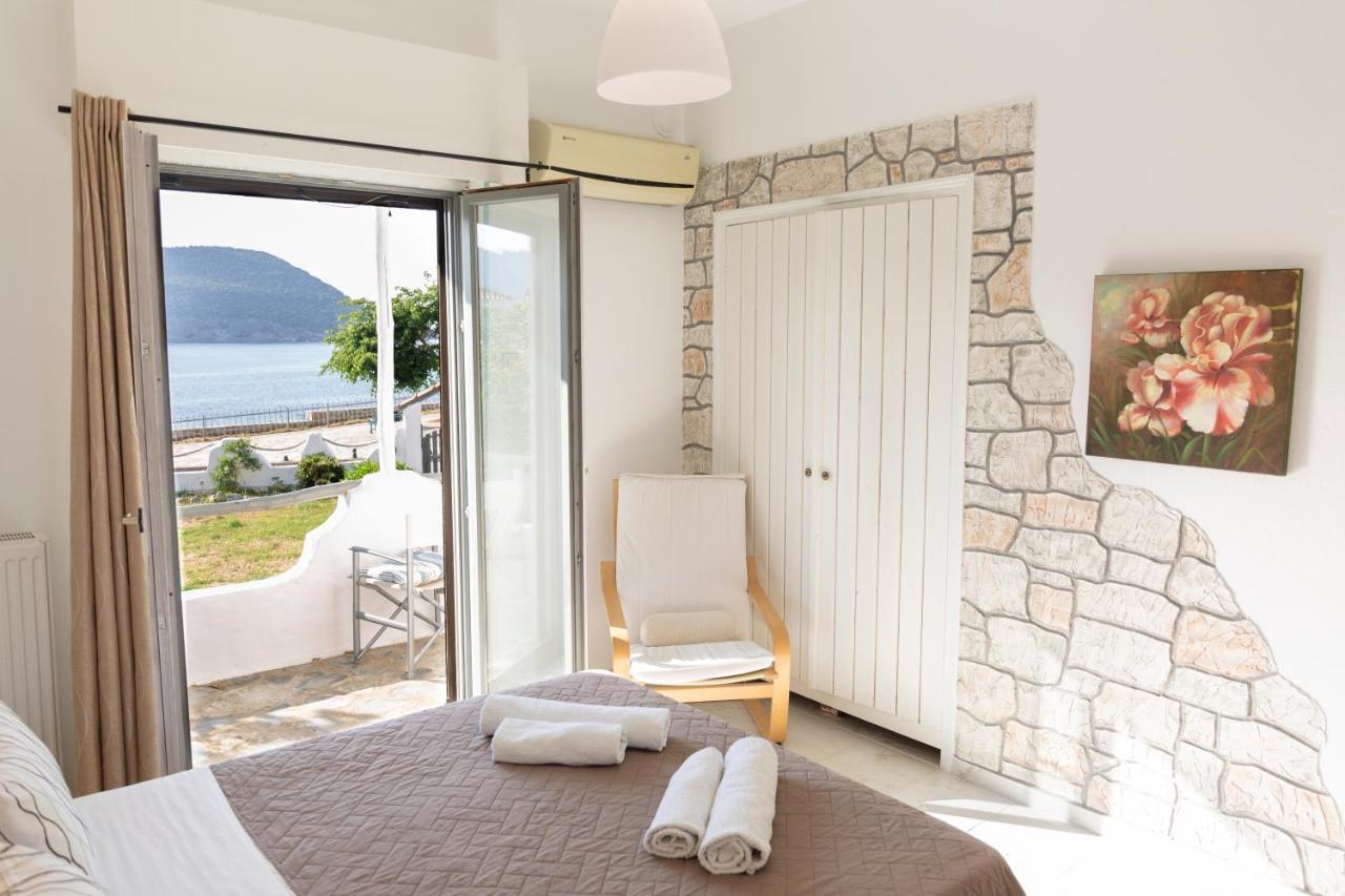 Karavos Sea View Apartments Skopelos Zewnętrze zdjęcie