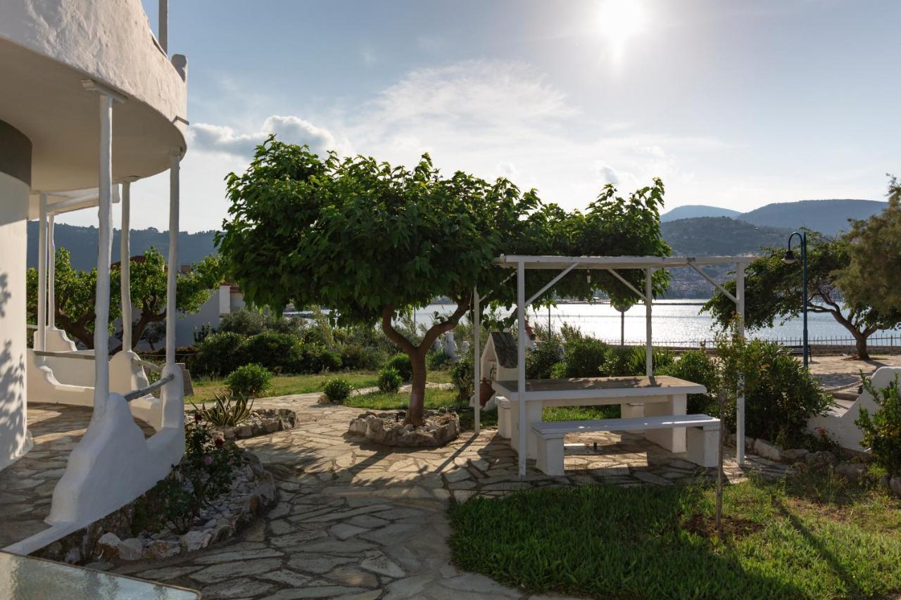 Karavos Sea View Apartments Skopelos Zewnętrze zdjęcie